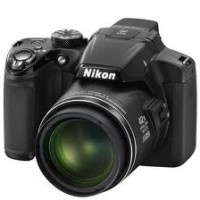 Câmera Digital Semi-Profissional Nikon P520 18MP Zoom óptico 42x Cartão 4 GB - Preta